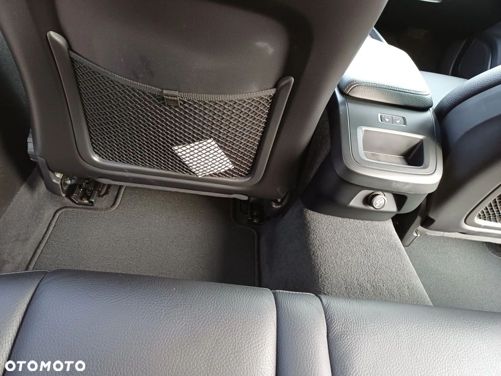 Volvo V60 D4 AWD Geartronic Momentum - 11