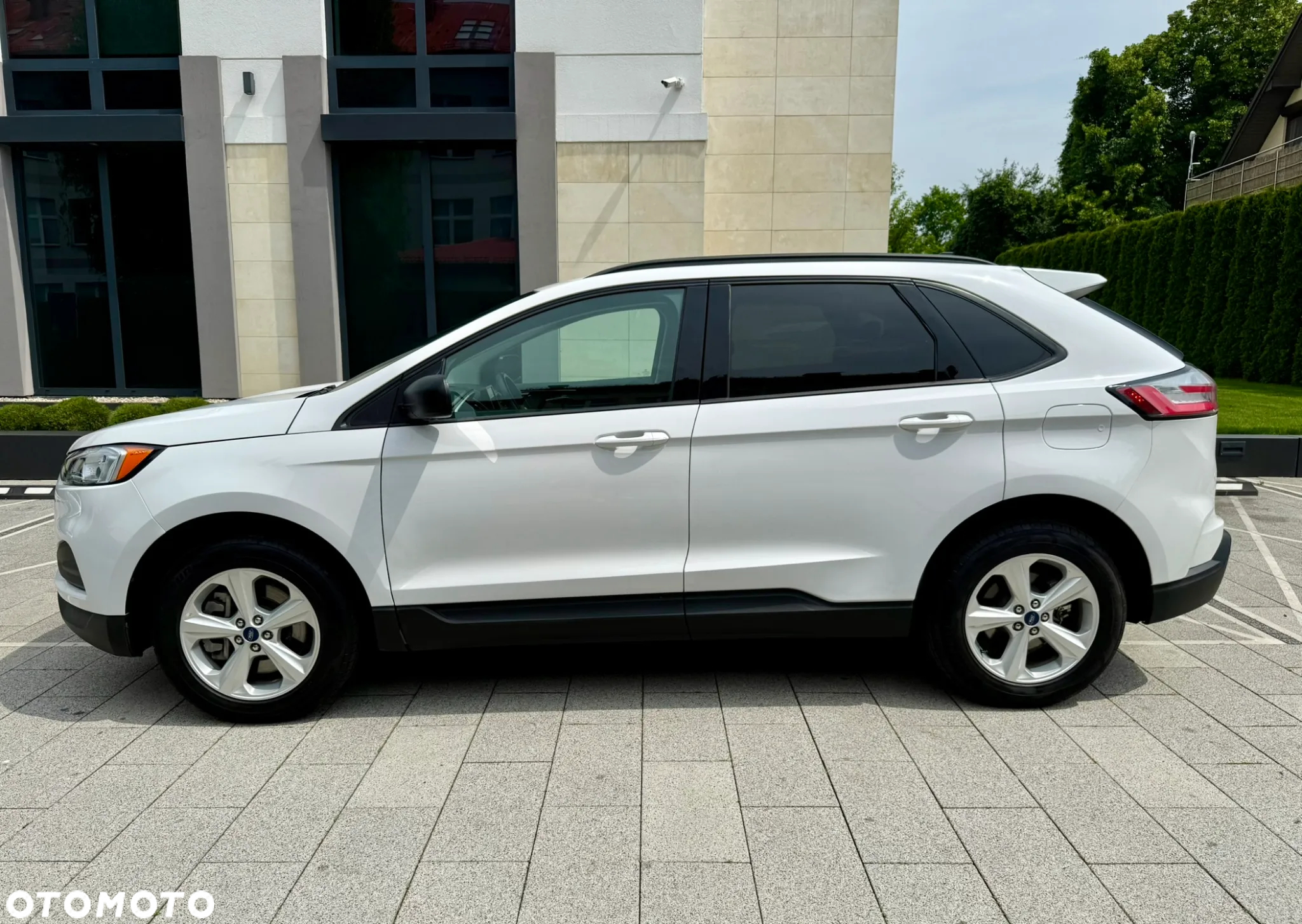 Ford Edge - 8