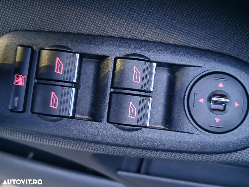 Ford Kuga 2.0 TDCi Titanium - 14