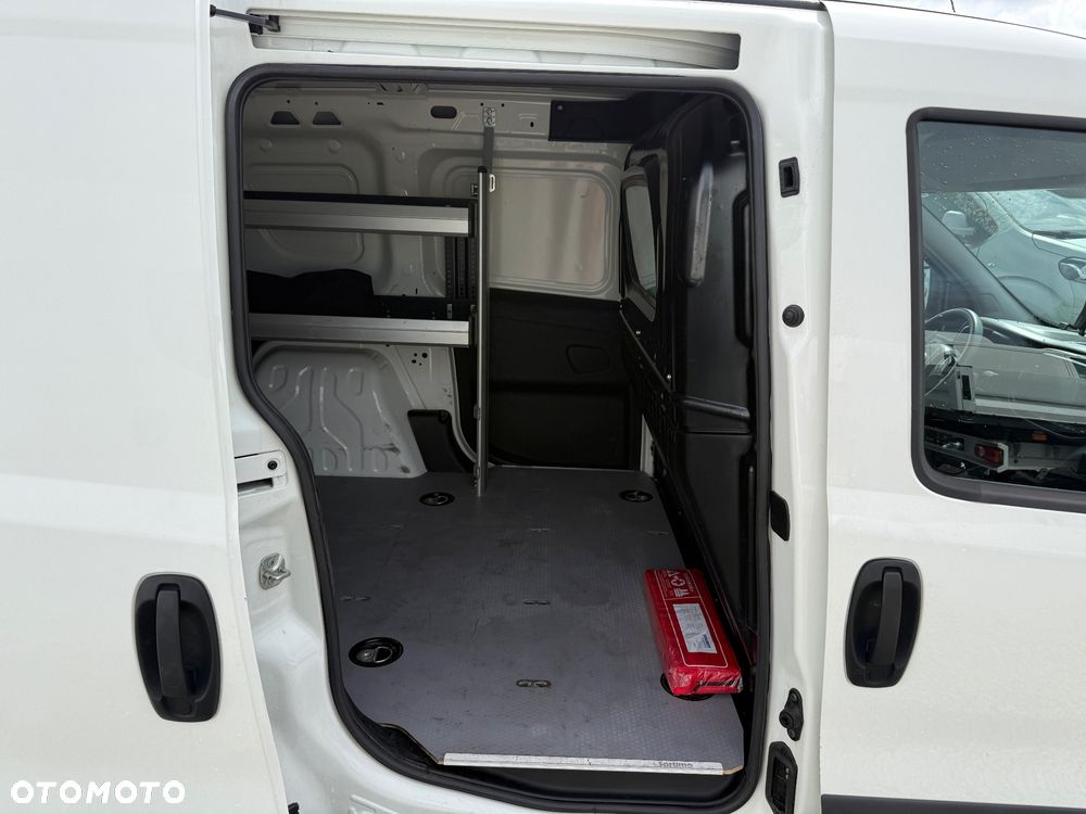 Fiat Doblo/1.6 Diesel/L2/klima/El.szyby/Duże radio/Zabudowa SORTIMO/Import Niemcy/1 właściciel - 11