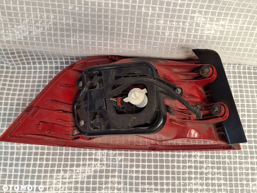 lampa tyl tylna prawa vw passat b7 3af 2010- kombi europa demontaz - 4
