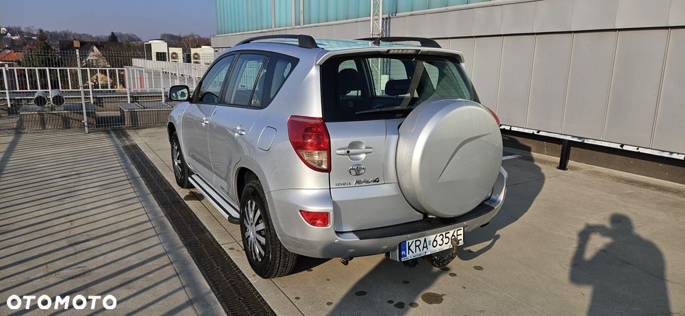 Toyota RAV4 2.2 D-4D 4x4 Executive - 13