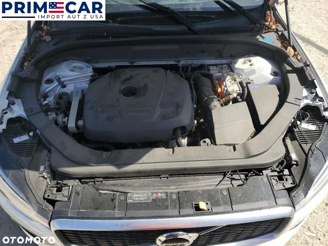 Volvo XC 60 T8 AWD Plug-In Hybrid R-Design - 12