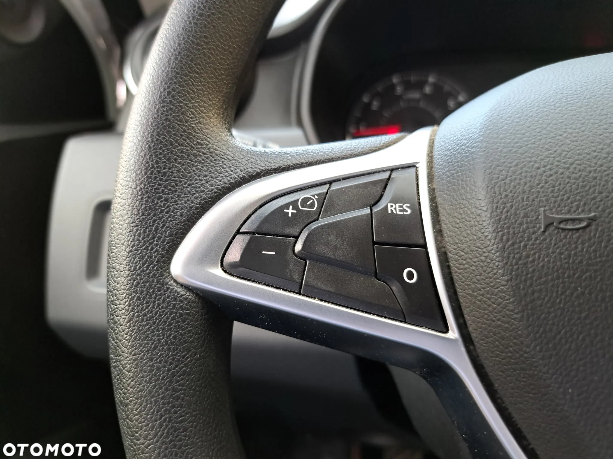 Dacia Duster 1.0 TCe Essential - 18