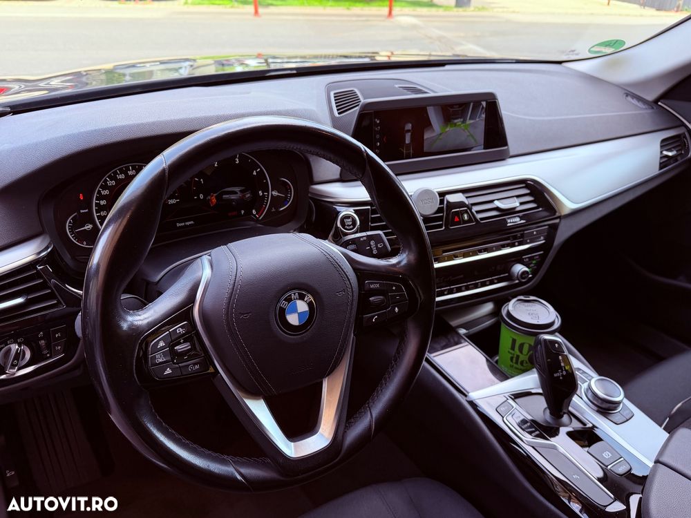BMW Seria 5 520d xDrive Aut. - 10