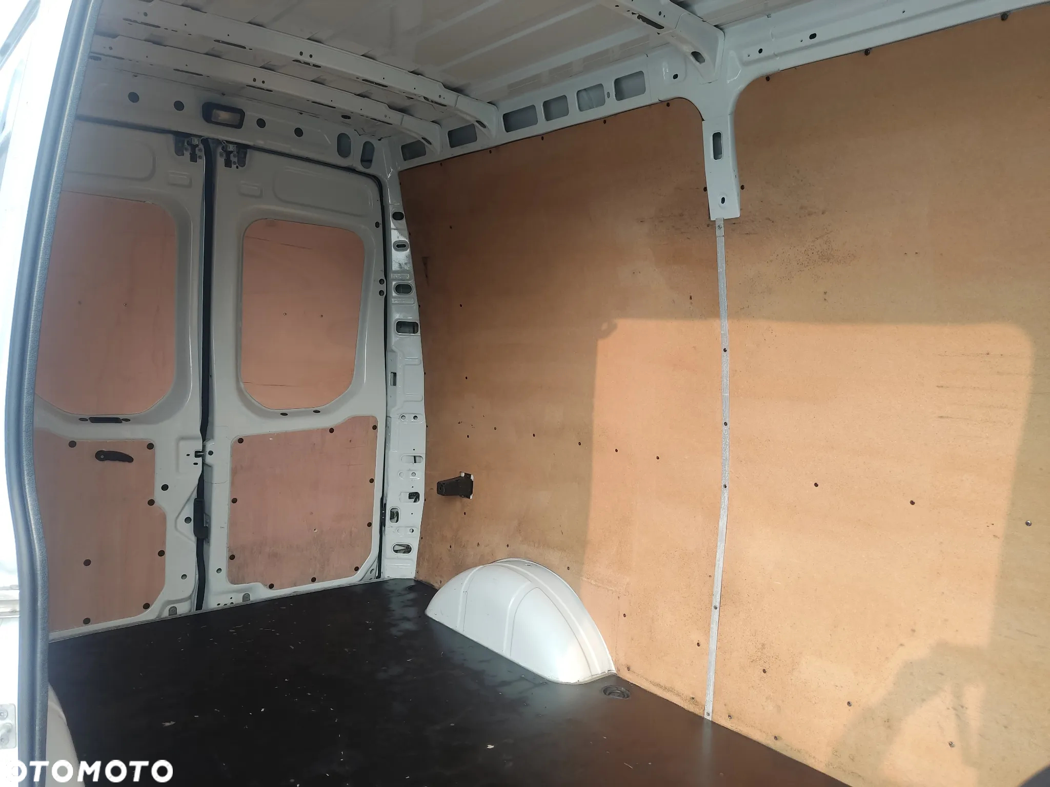 Iveco 35S140 - 25