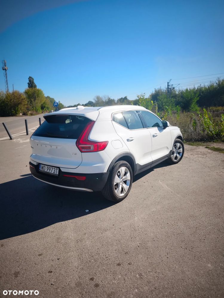 Volvo XC 40 T3 Momentum Pro - 4