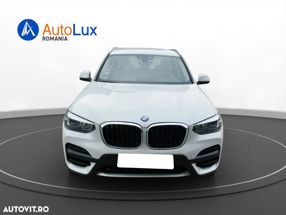 BMW X3 xDrive20i AT - 2