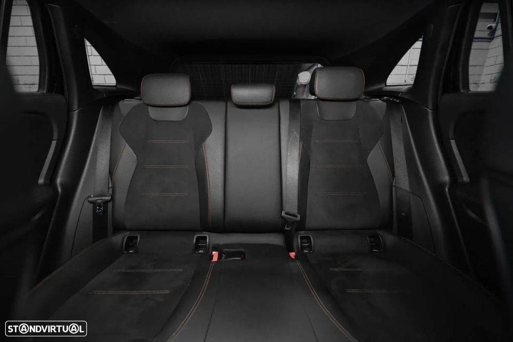 Mercedes-Benz GLA 250 - 12