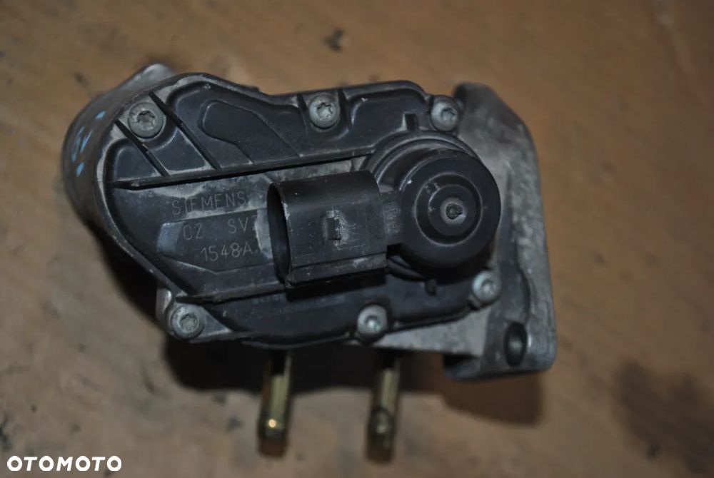Zawór EGR VW Golf 1.6 FSI - 4