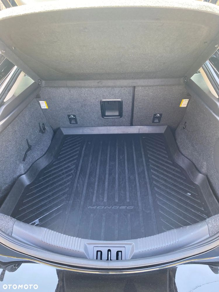 Ford Mondeo 2.0 EcoBlue ST-Line - 23