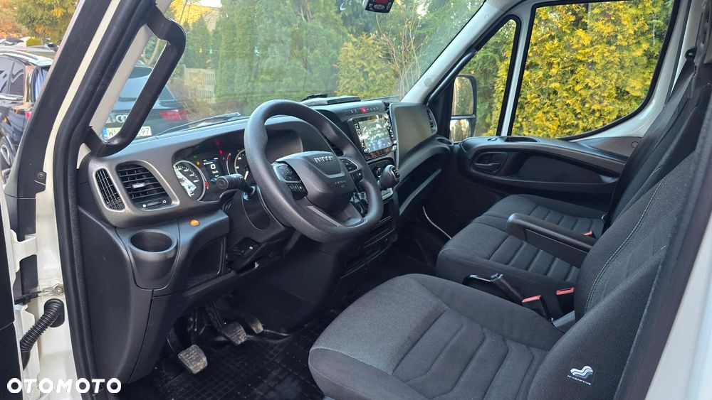 Iveco ❗️❗️DAILY 3.0 180Km 50C18 JAK NOWY ❗️❗️NOWY MODEL / CHŁODNIA MROŹNIA -32 +32 / ZASILANIE 230V / PIERWSZY WŁASCICIEL / NAVI / KAMERA COFANIA / FULL LED / TEMPOMAT AKTYWNY / BLIŹNIAKI / GRUBA SCIANKA / ZABUDOWA IGLOOCAR / AGREGAT CARRIER / WERSJA WZMOCNIONA / FULL OPCJA / SERWIS ASO / SALON POLSKA / 35C15 50C15 35C18❗❗ JAK Z SALONU - NOWY -❗❗ - 8
