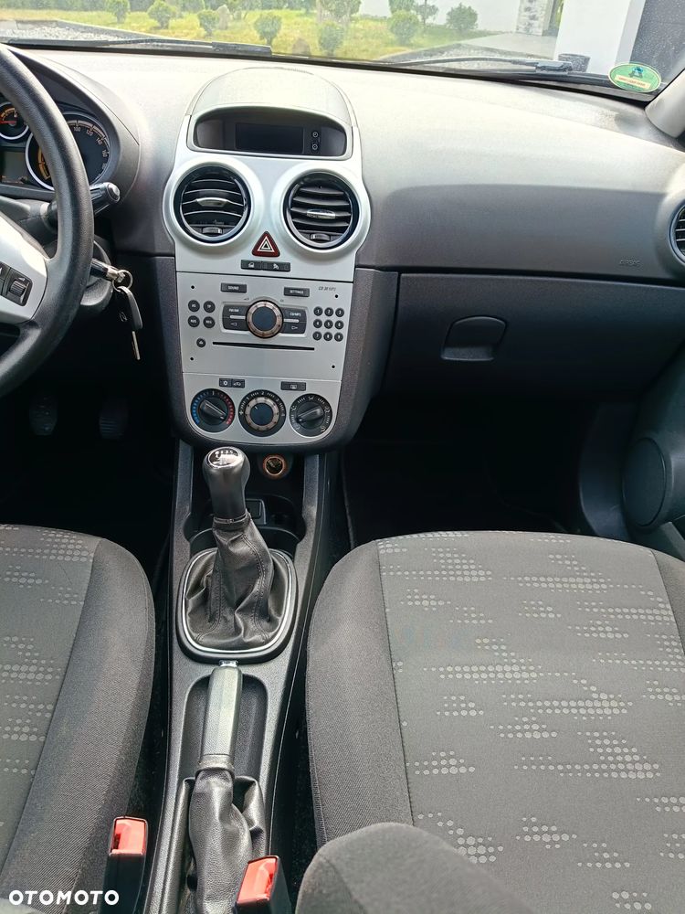 Opel Corsa - 8