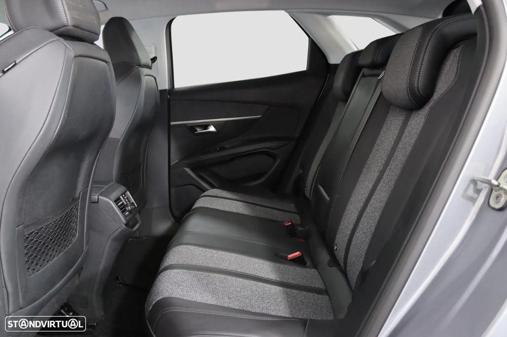Peugeot 3008 - 12