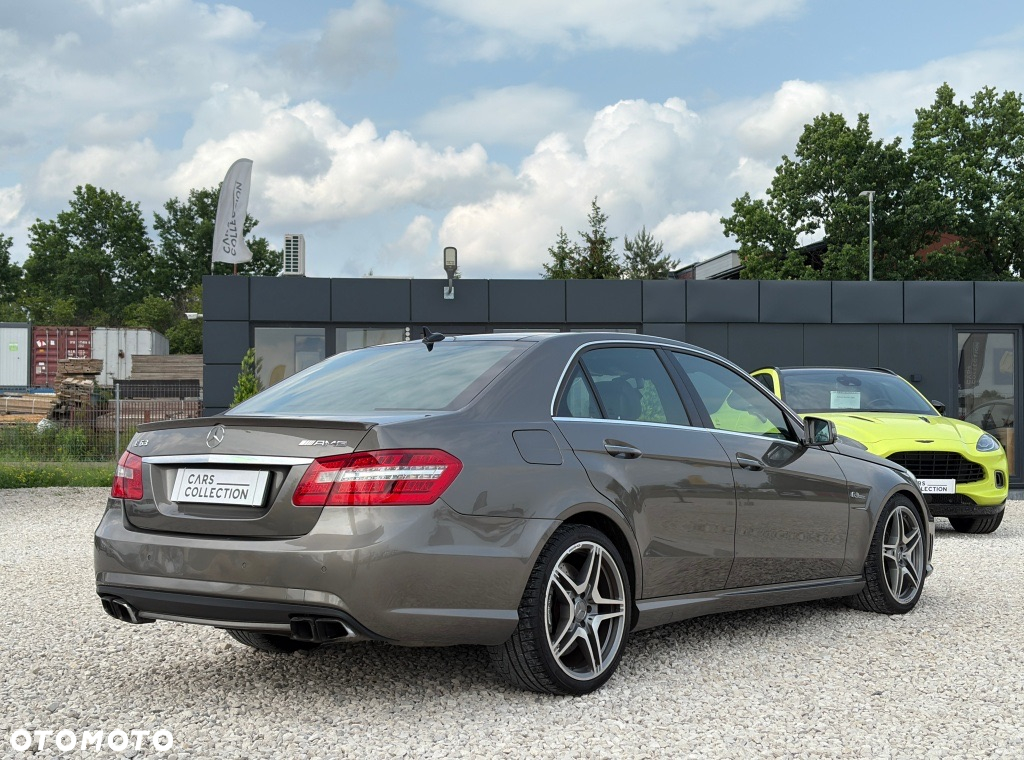 Mercedes-Benz Klasa E 63 AMG T AMG Speedshift 7G-MCT - 4
