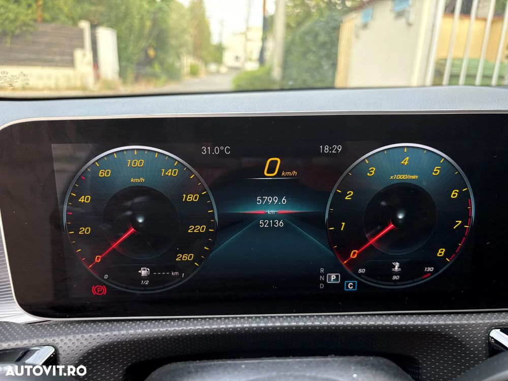 Mercedes-Benz CLA 200 7G-DCT AMG Line - 11
