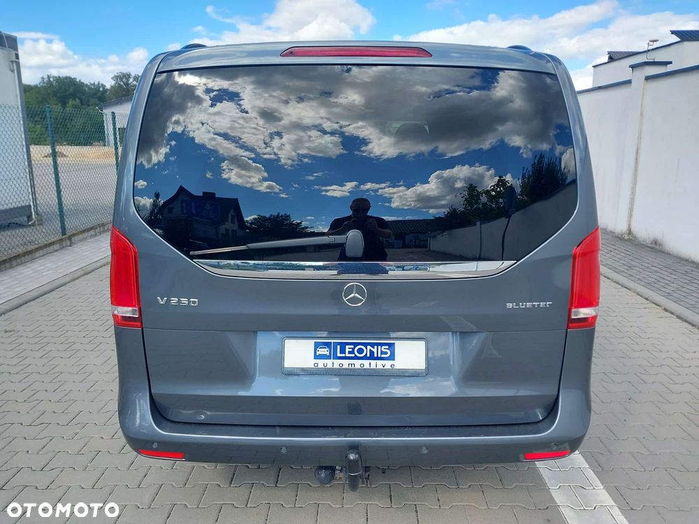 Mercedes-Benz Klasa V 250 (BlueTEC) d Avantgarde 7G-Tronic - 4