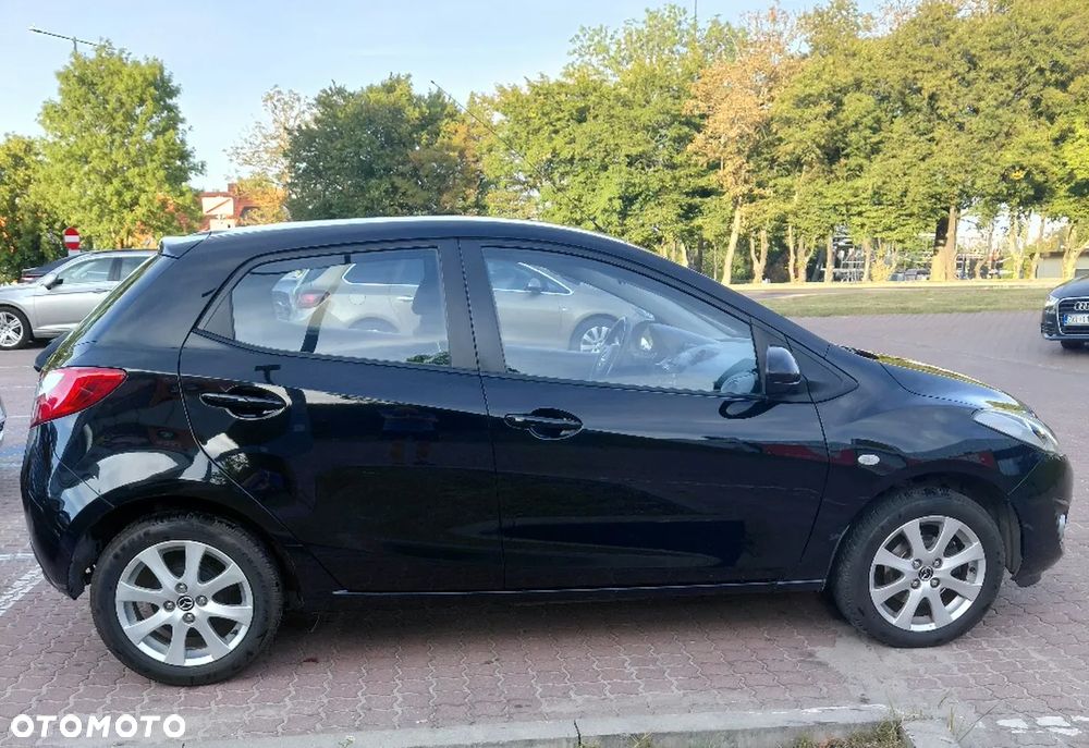 Mazda 2 1.5 Exclusive + - 3
