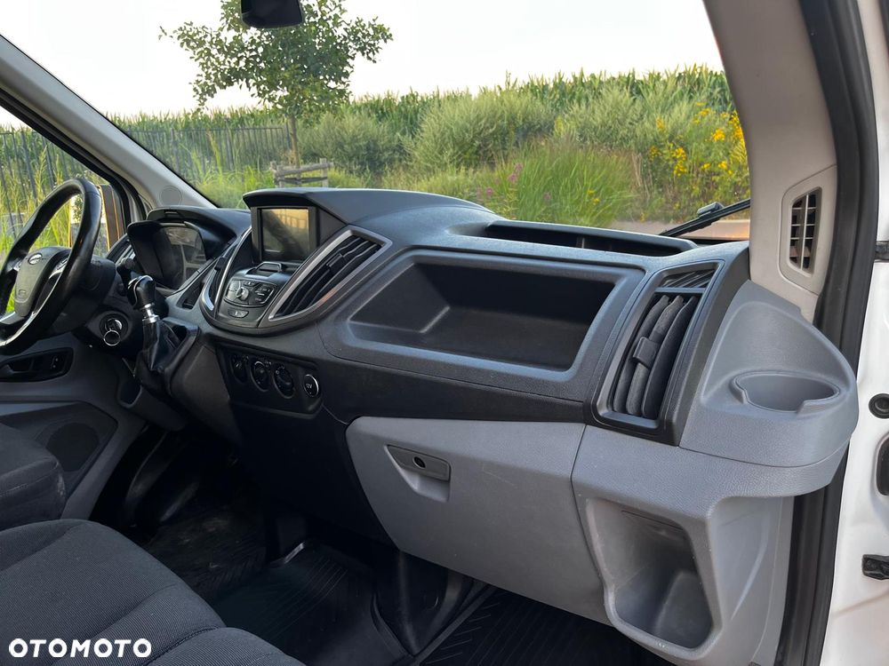 Ford Transit - 10
