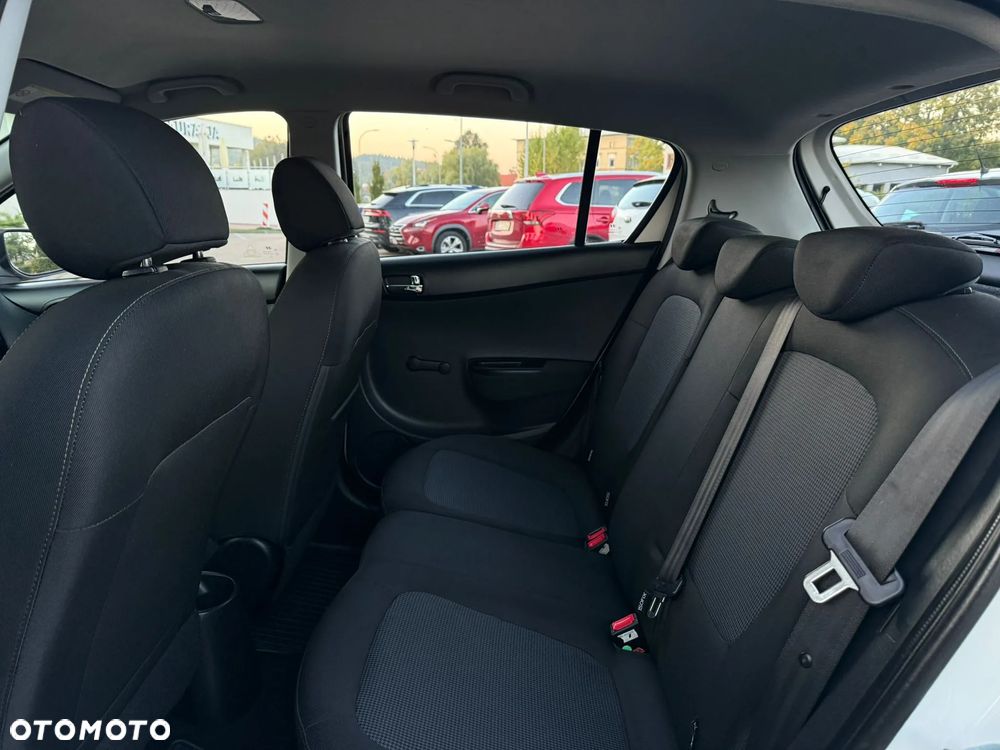 Hyundai i20 1.25 Classic + - 7