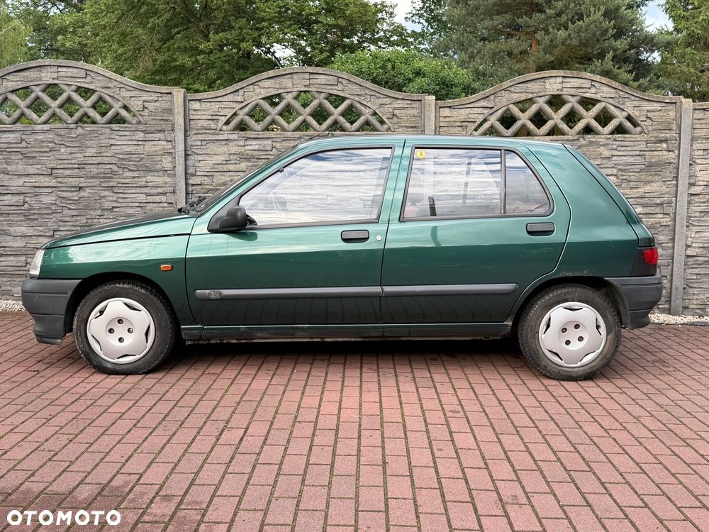 Renault Clio - 7