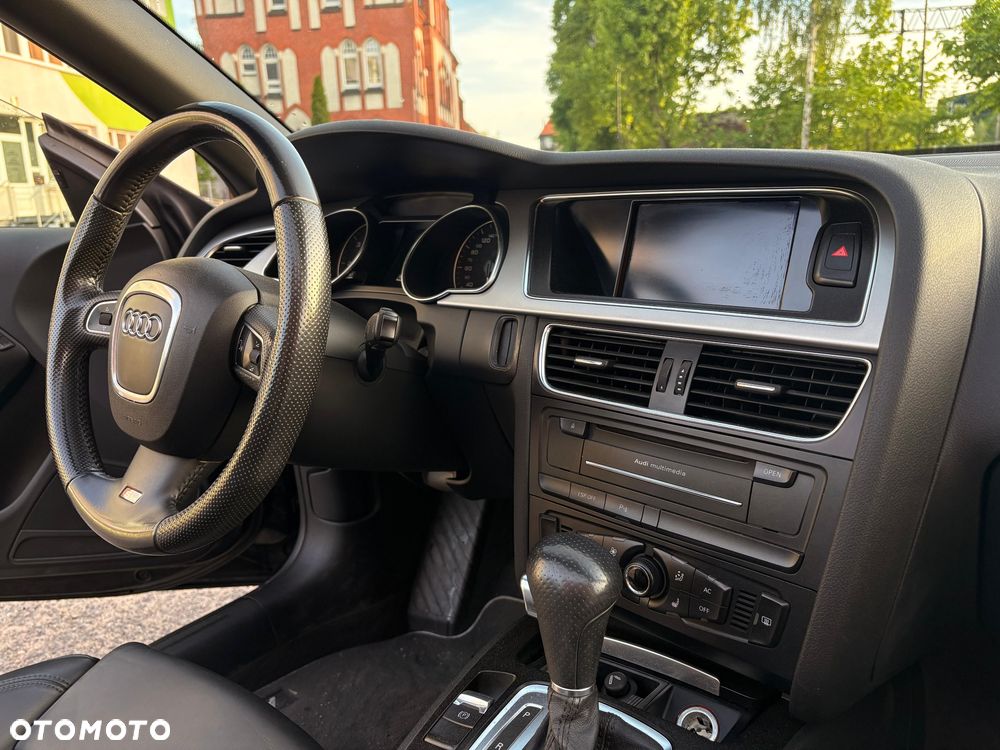 Audi A5 Cabrio - 12