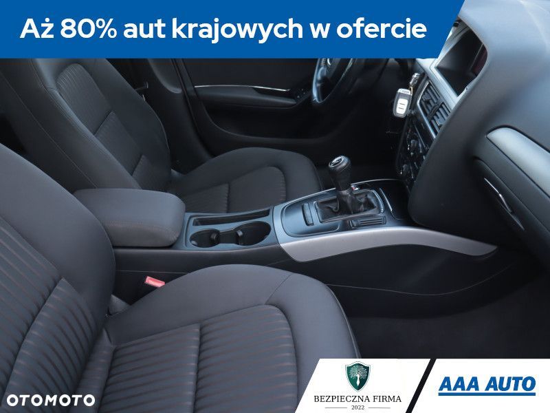 Audi A4 Limousine - 11