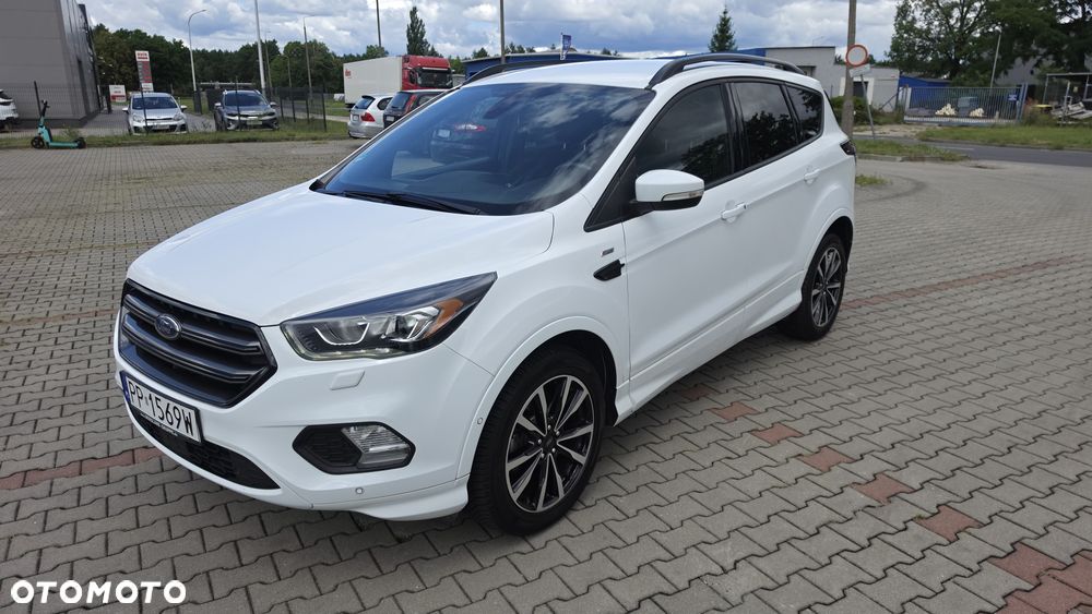 Ford Kuga 1.5 EcoBoost 2x4 ST-Line - 12