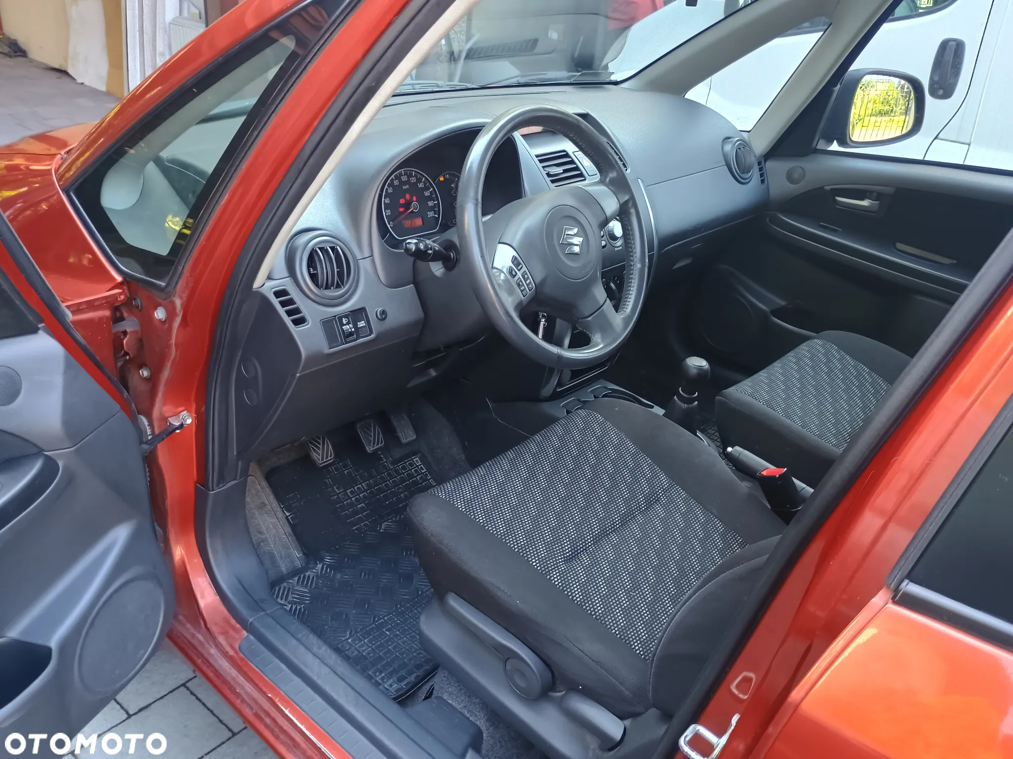 Suzuki SX4 1.6 GS / Premium - 6