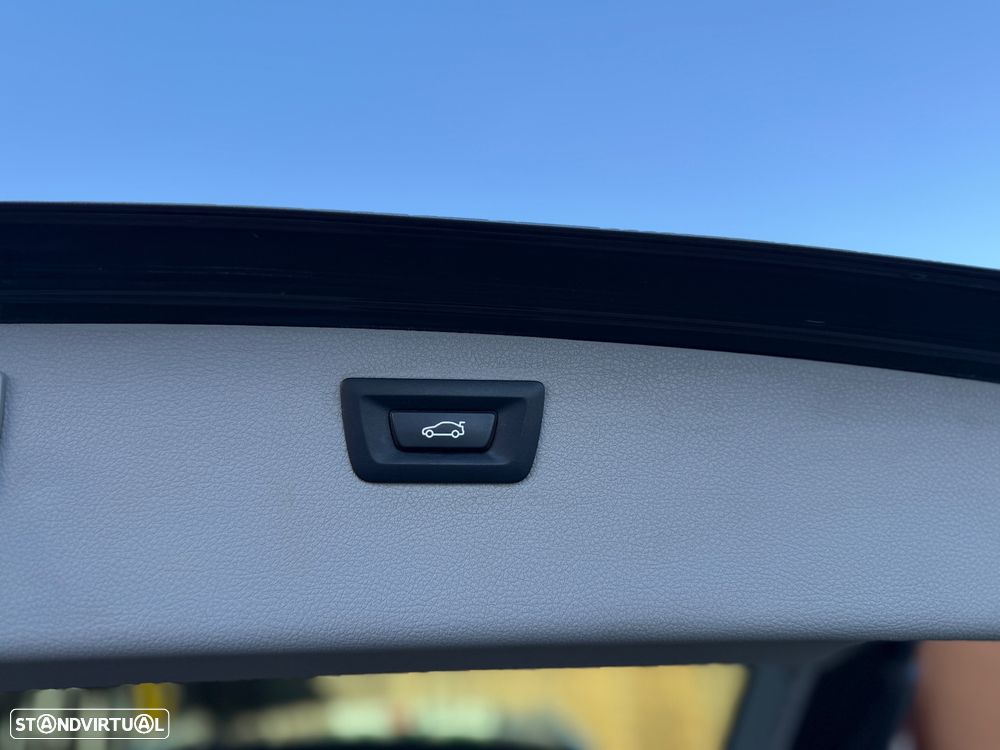 BMW 318 d Blue Performance Sport Line - 16