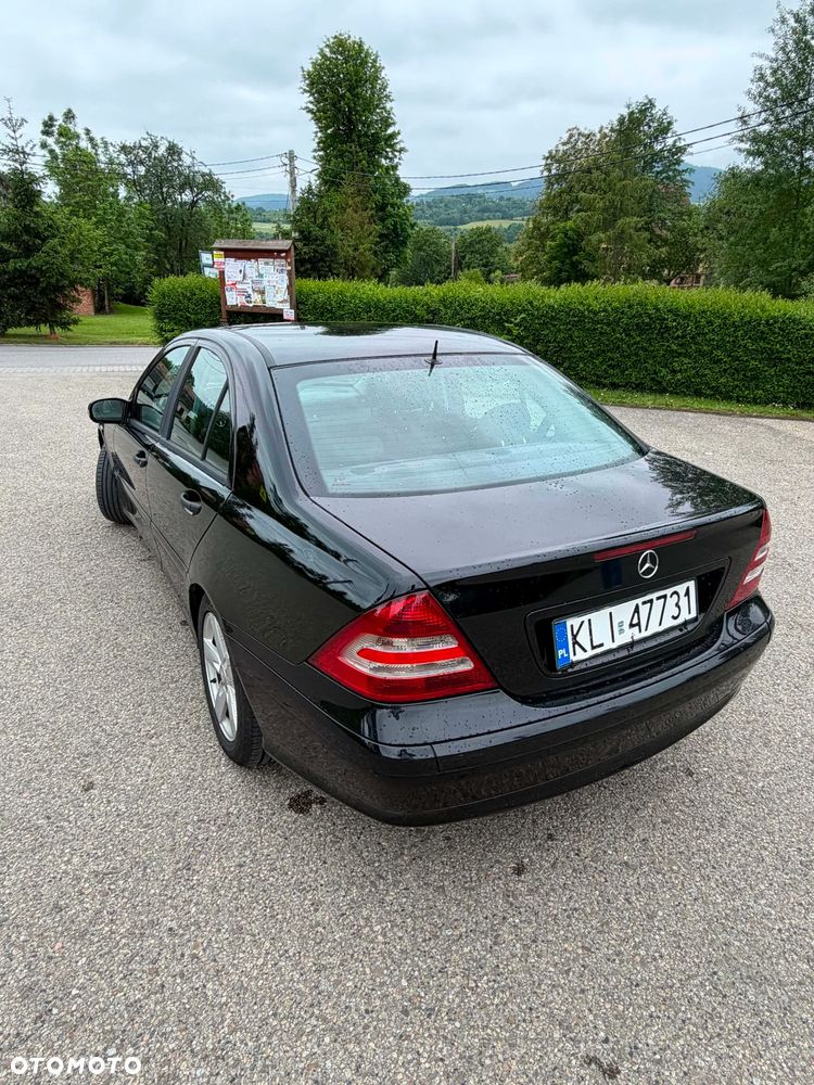 Mercedes-Benz Klasa C 200 T CDI Classic - 5