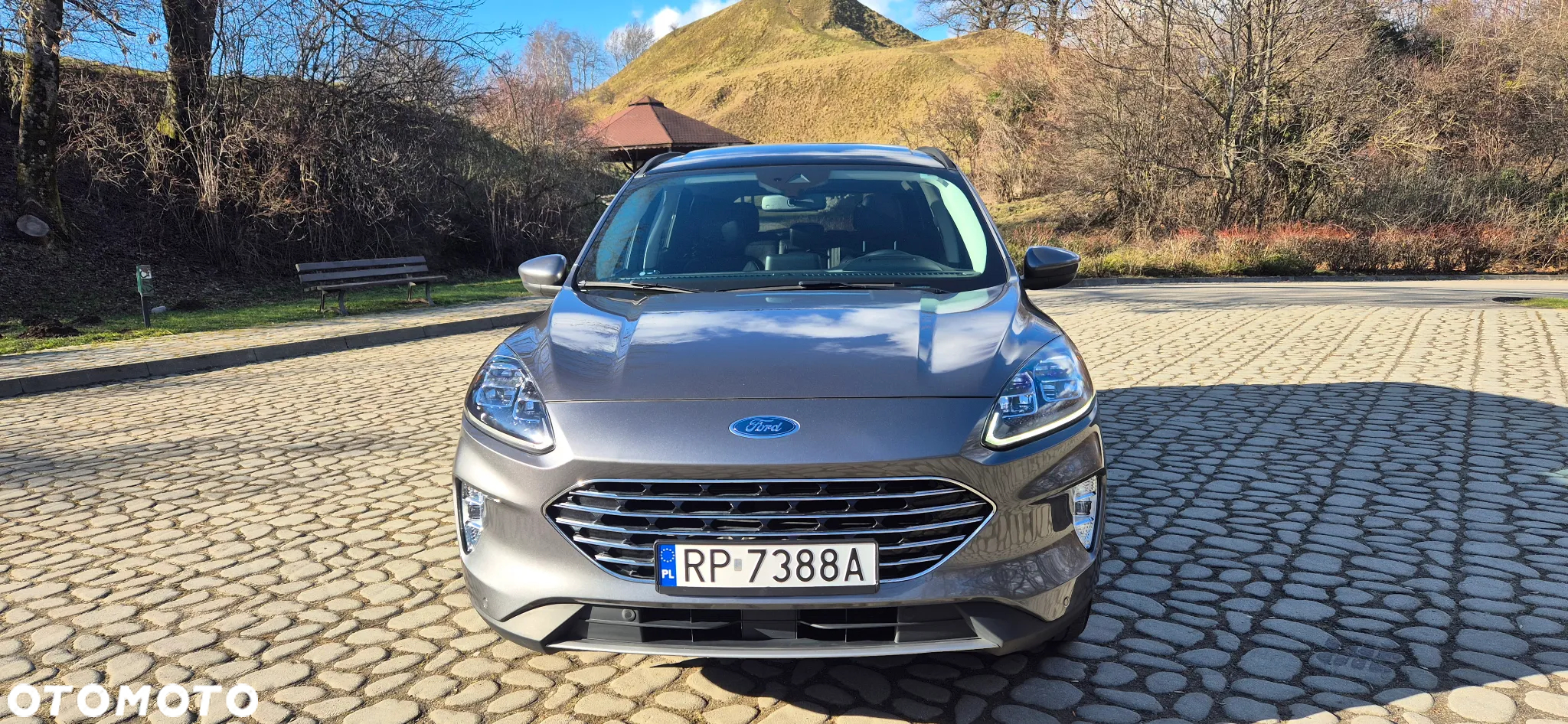 Ford Kuga 2.5 FHEV AWD Titanium - 2