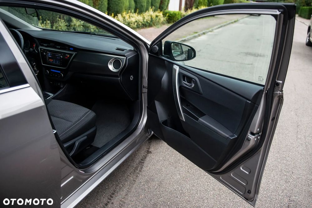 Toyota Auris 1.6 Valvematic Edition - 36