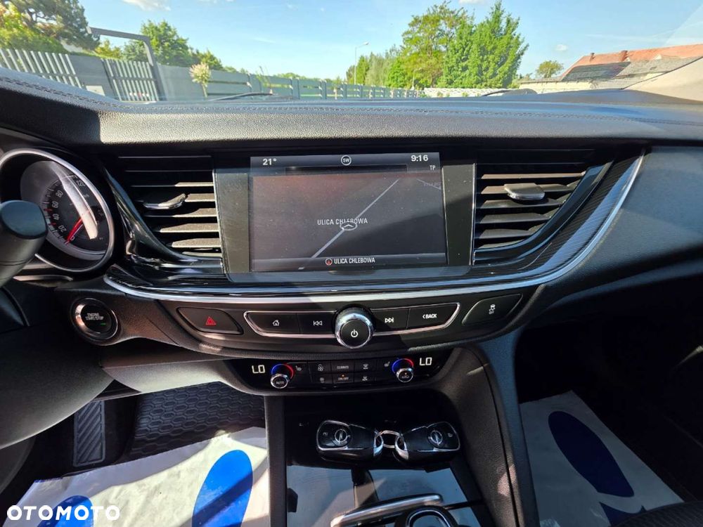 Opel Insignia - 15