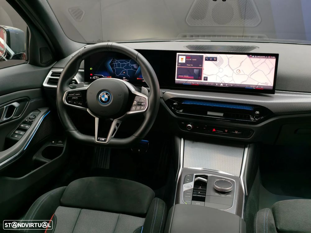 BMW 330 e Pack Desportivo M Pro Auto - 46