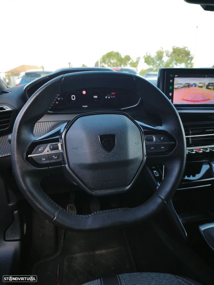 Peugeot 2008 1.2 PureTech Active Pack - 17