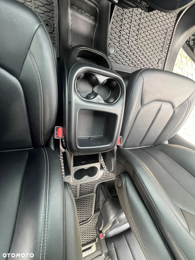 Chrysler Pacifica - 24