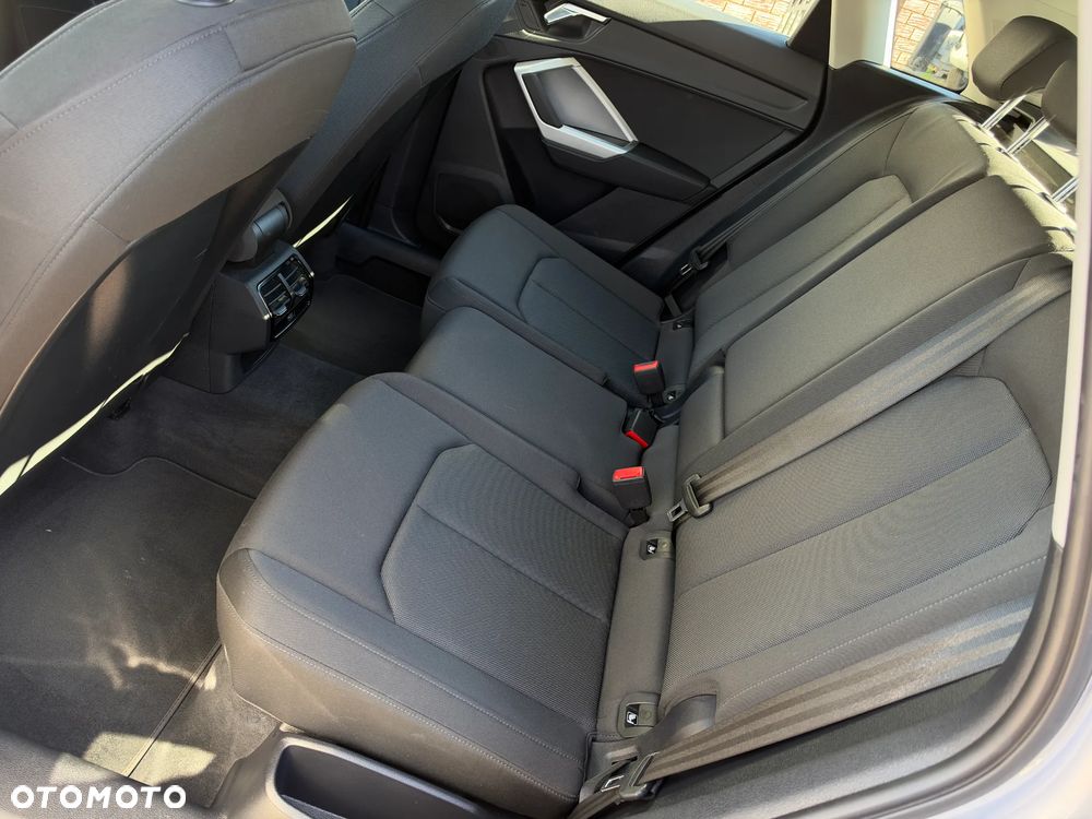 Audi Q3 35 TDI S tronic - 33