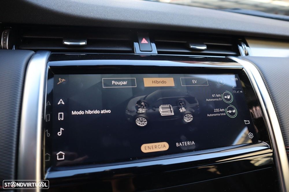 Land Rover Discovery Sport P300e Dynamic HSE - 23