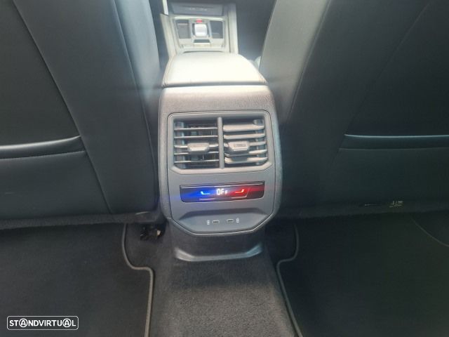 Cupra Formentor 1.4 e-Hybrid Sport DSG - 34