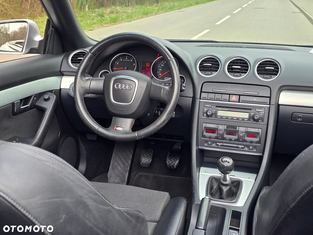 Audi A4 Cabrio 1.8 T - 25