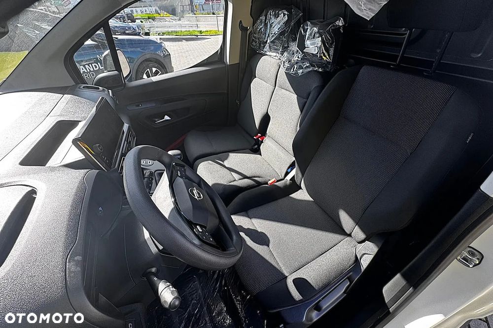 Opel Combo Cargo L2 950kg - 12