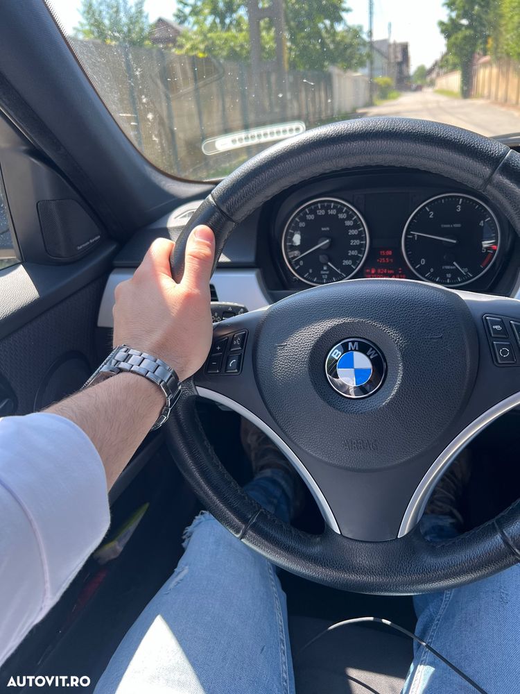 BMW Seria 3 320d - 26