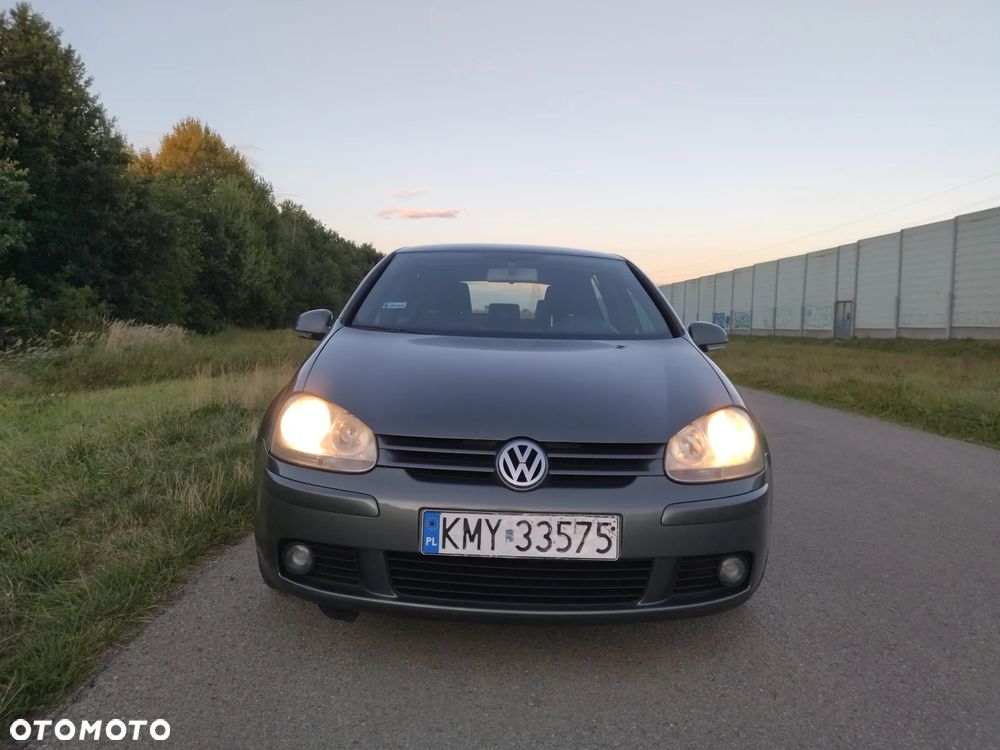 Volkswagen Golf 1.6 FSI Comfortline - 1