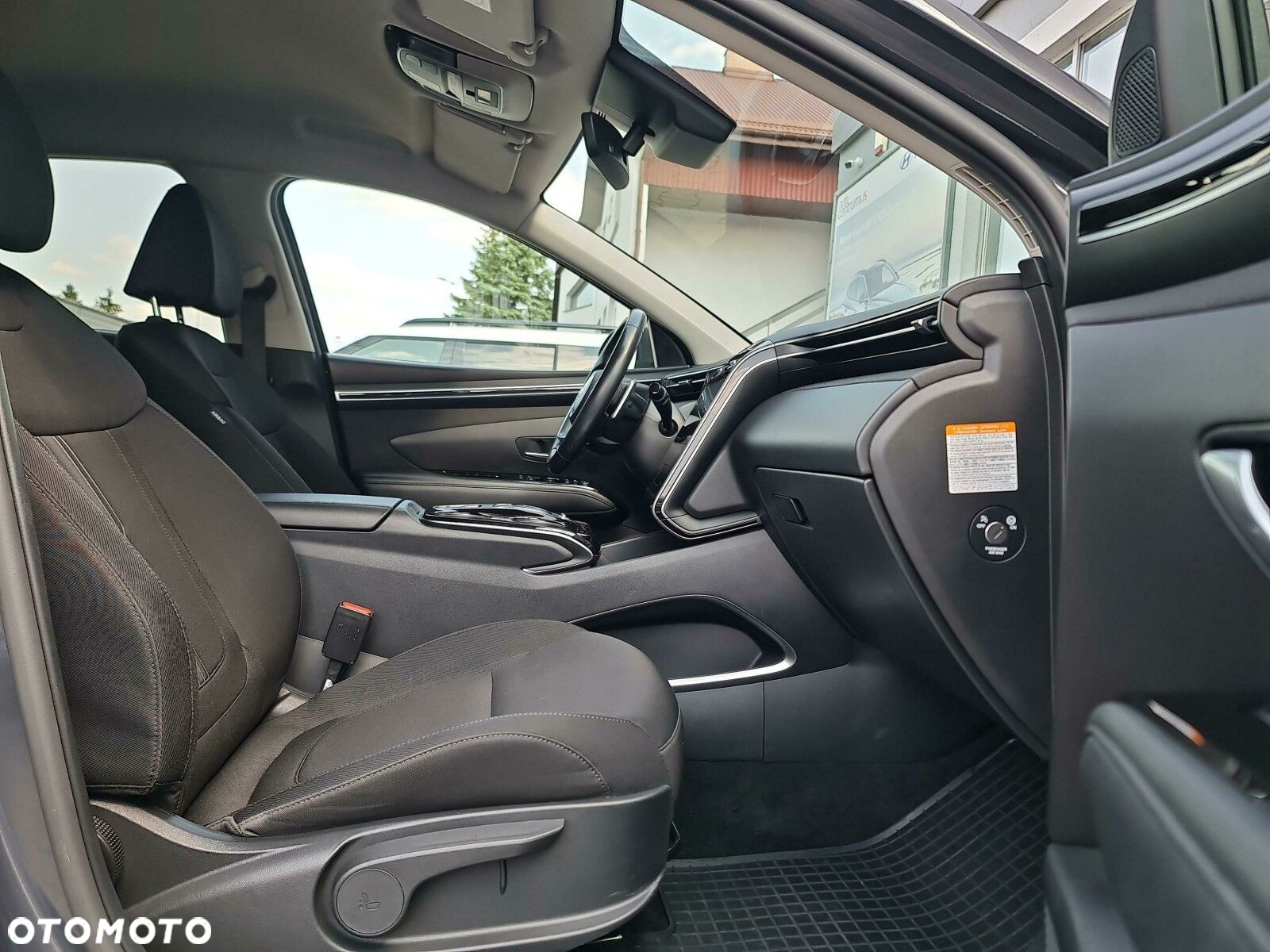 Hyundai Tucson 1.6 T-GDi HEV Executive 2WD - 27