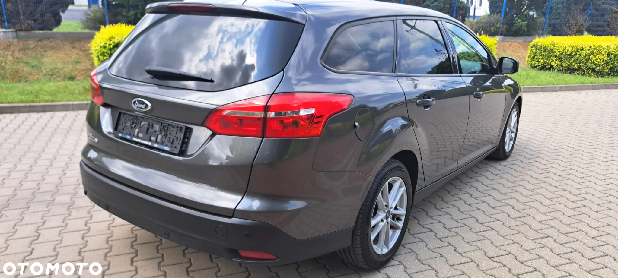 Ford Focus - 11