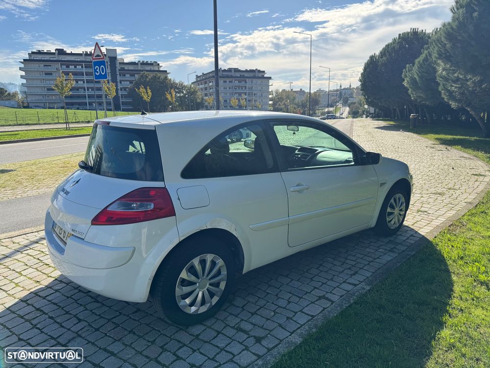 Renault Mégane 1.5 dCi Authentique - 12