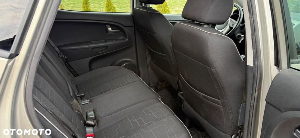 Kia Venga 1.6 CVVT Dream-Team Edition - 16
