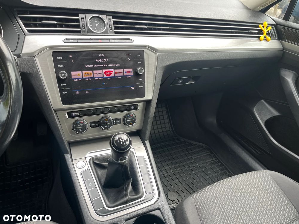 Volkswagen Passat 1.4 TSI BMT Comfortline - 12