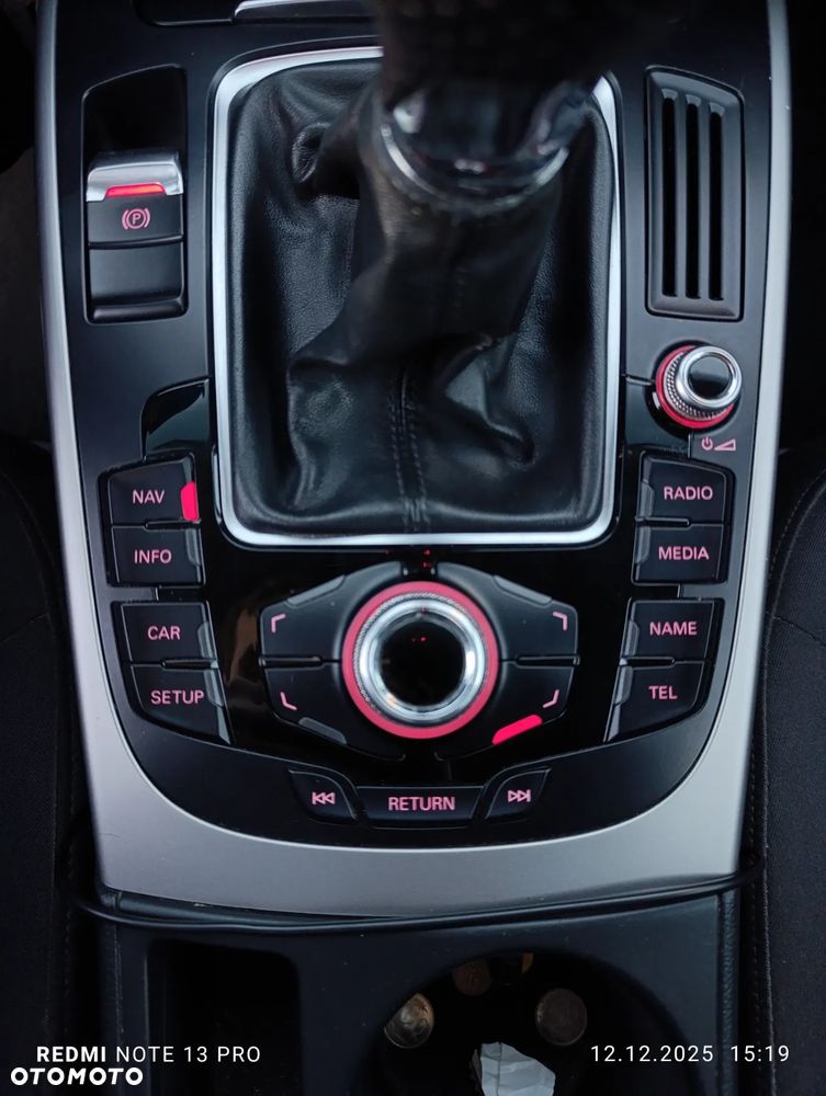 Audi A4 Avant 2.0 TDI - 14